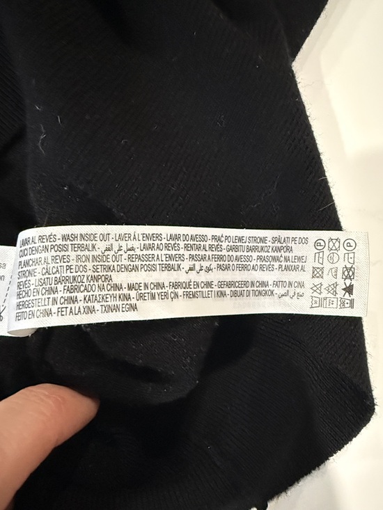 Zara Black V-Neck Knit Sweater with Faux Pearl Buttons, Large - Picture 5 of 9